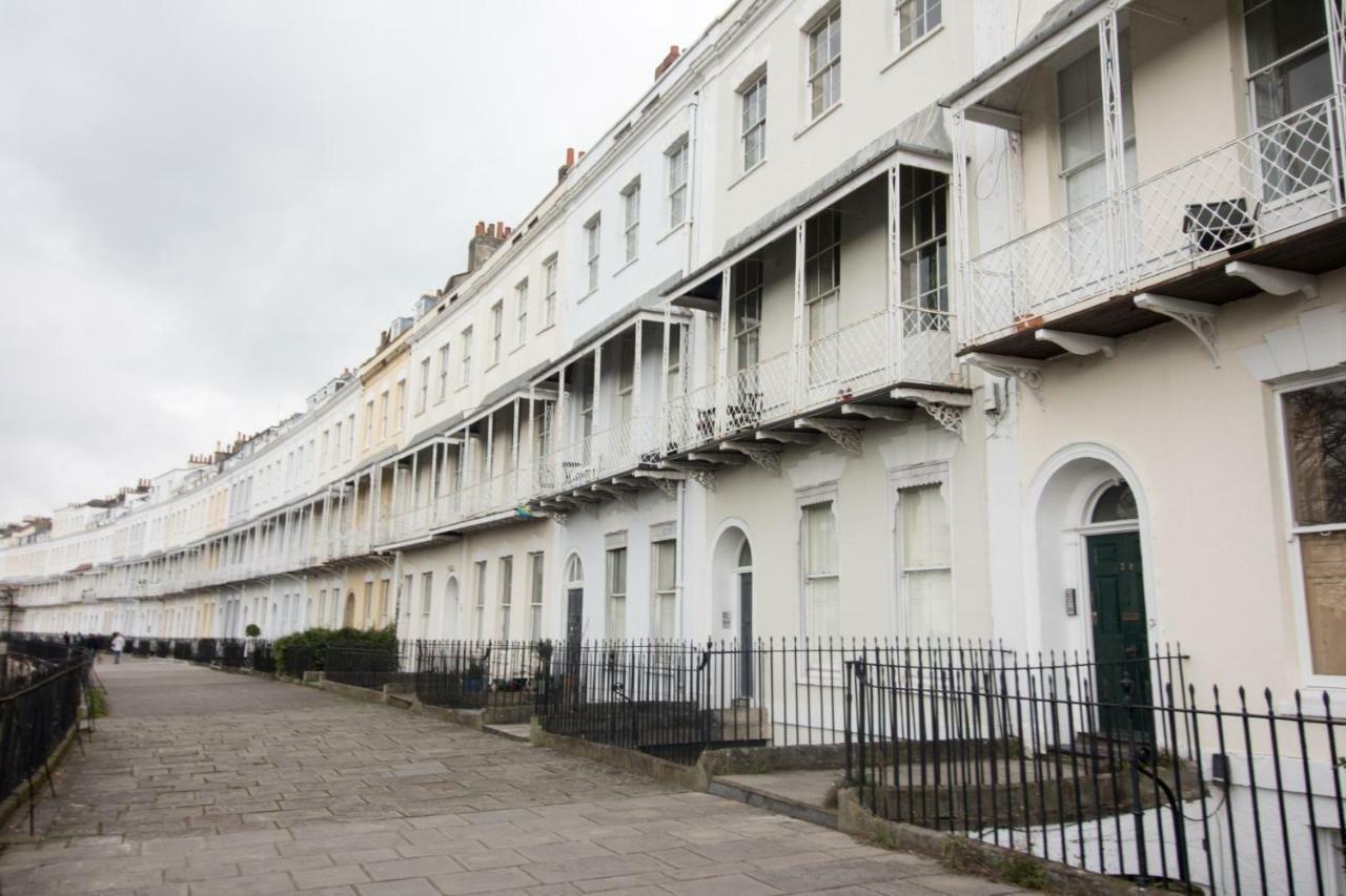 Popup Bristol Hotel Exterior photo